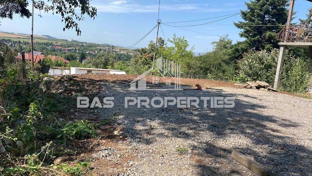 Парцел в София-с.Иваняне площ 450