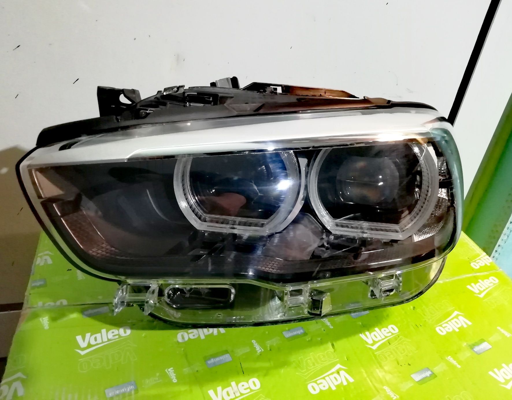Фар Фарове за БМВ 1 Ф20 Ф21 / BMW F20 F21 LED Lci - SHADOW BLACK LINE