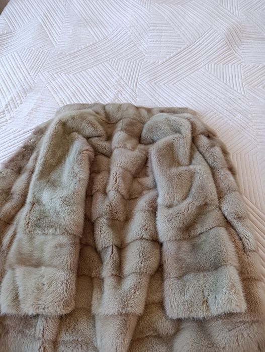 Срочно продам норк шубу