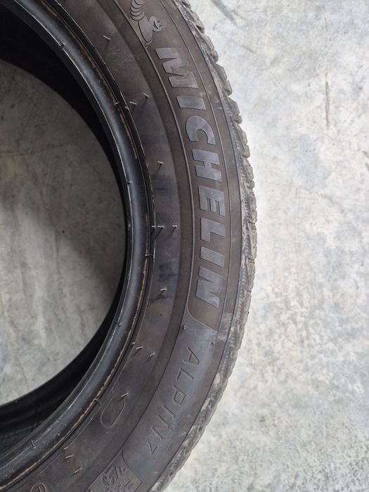 Vând 4 cauciucuri de iarna Michelin 205/55/16