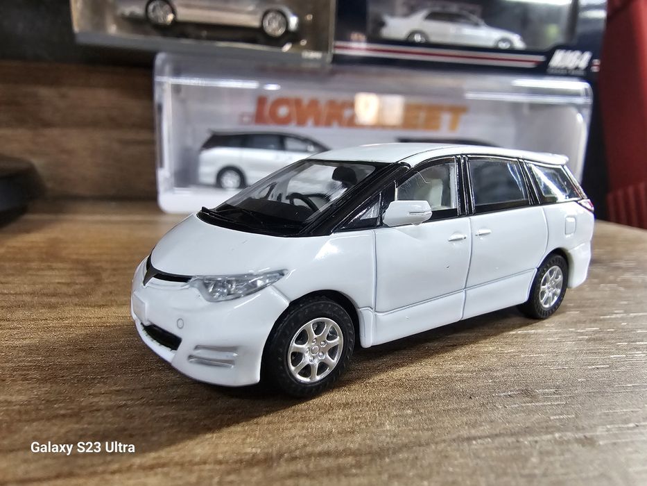 Модель 1/64 Toyota Estima 2006г. HOBBY JAPAN Новая
Оплата каспи отправ