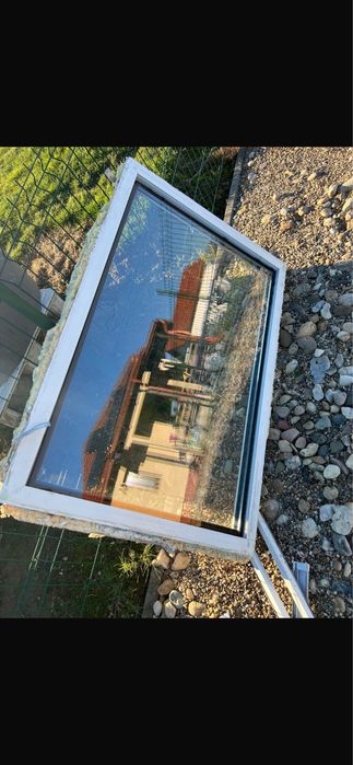 Usa si geam complet cu rama stare foarte buna