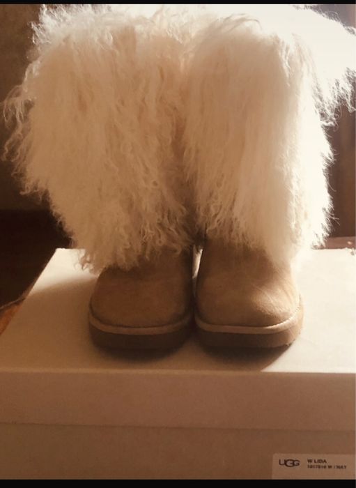 UGG Lida produs nou
