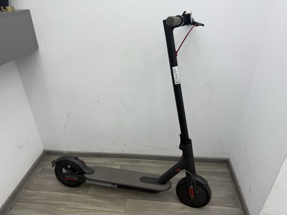 Trotineta Mi Electric Scooter M365