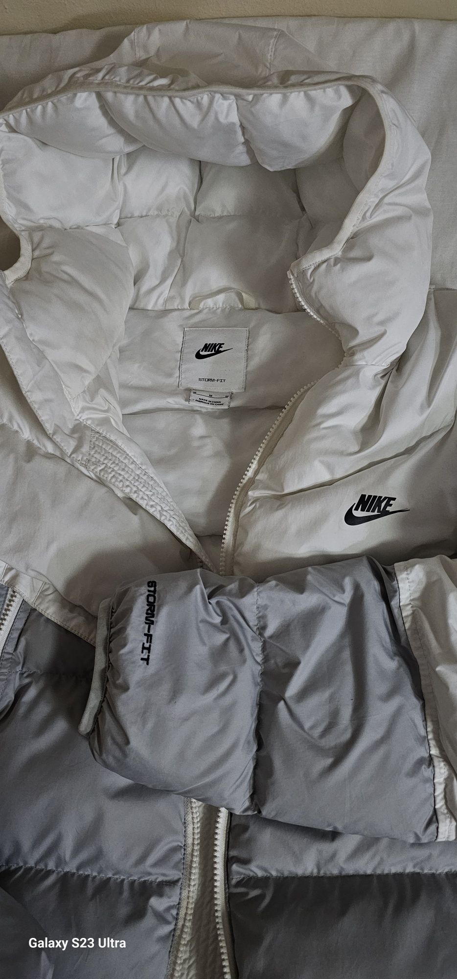 Дамско яке Nike STORM-FIT