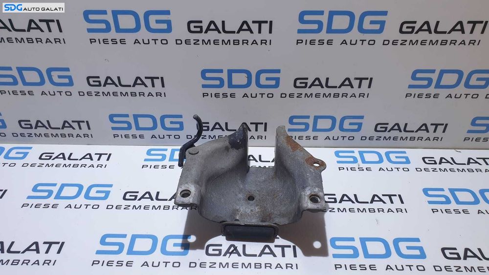 Suport Protectie Tampon Jug Calandru Punte Motor Audi A4 B8 2008 - 2015 Cod 8K0399059 [L7381]