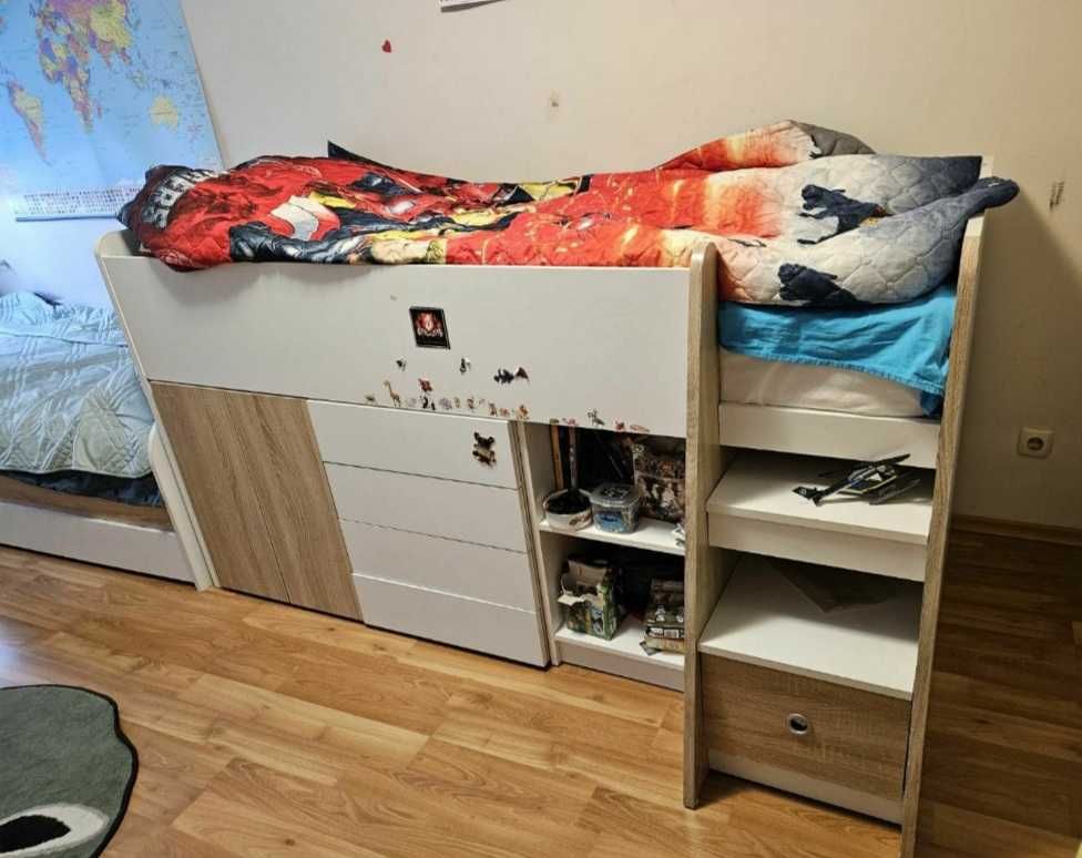 Високо легло за матрак 90/200 в отлично състояние