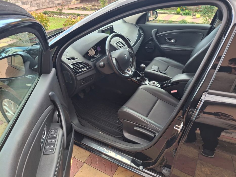 Renault Megane3”BOSE”1,5 Diesel-110cp-2013-euro5-rec adus pe roti!