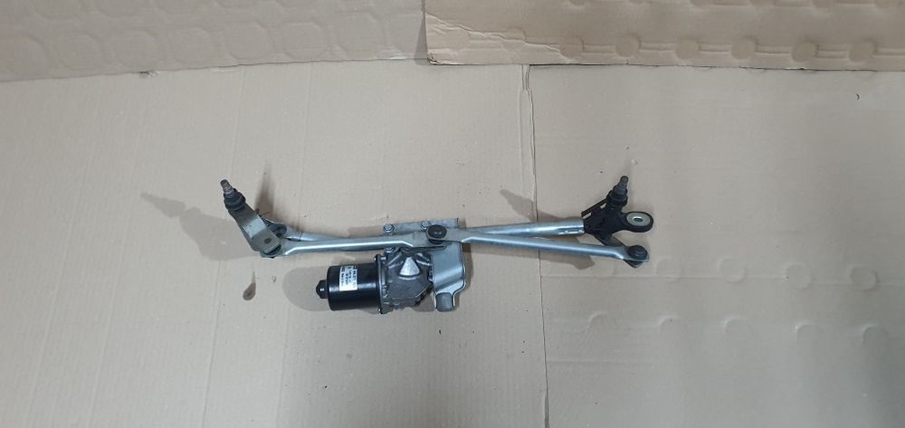 Ansamblu stergatoare cu motoras bmw seria 1 e87 e81