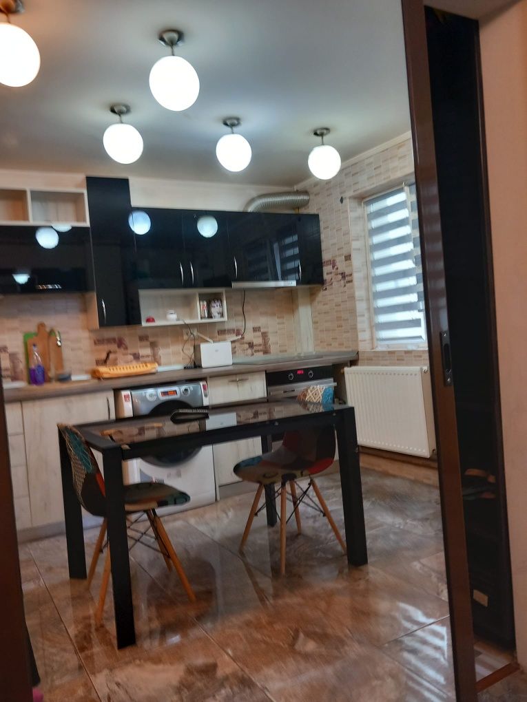 Apartament 3 camere Prel. Ferentari 52-60