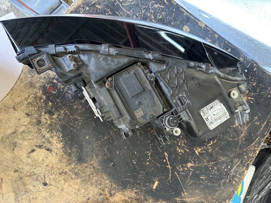 Десен фар ксенон биксенон Led за Audi A5 S5 RS5 фейс,2013-2017год