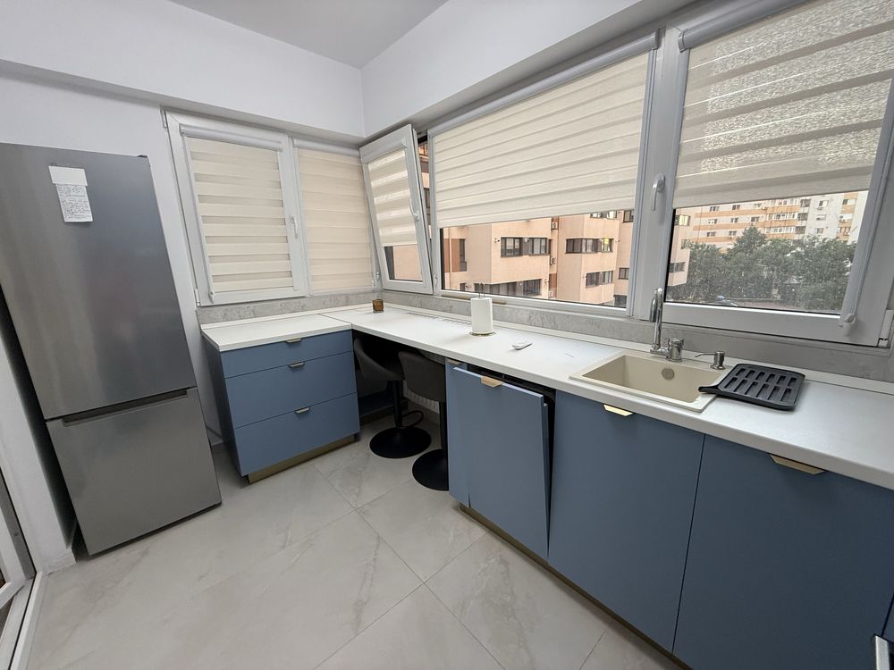 Direct proprietar inchiriez ap. 2 camere Central Address Residence