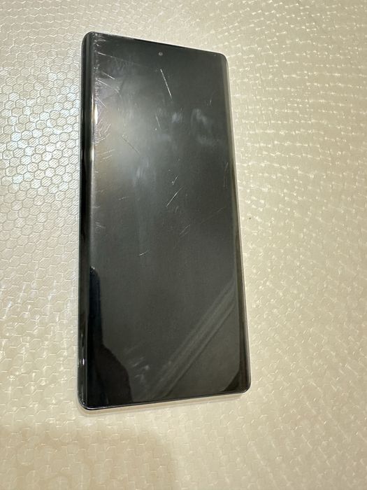 Honor x9A 5G в хорошем состоянии ,есть коробка