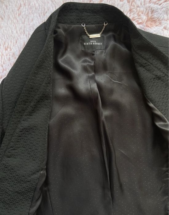 Sacou Nou Sixth Sense