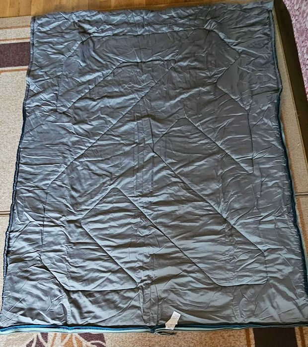 туристически спален чувял