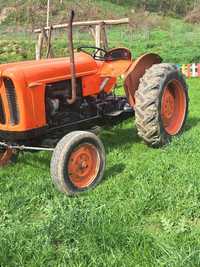 Tractor Fiat 411r