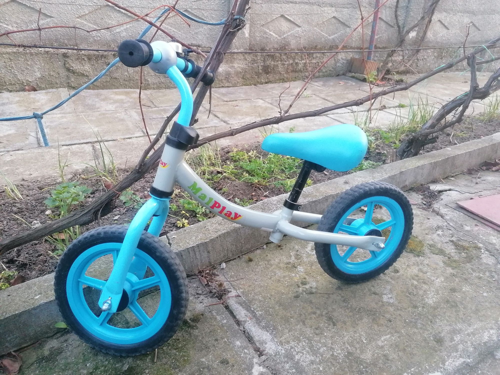 Bicicletă fără pedale