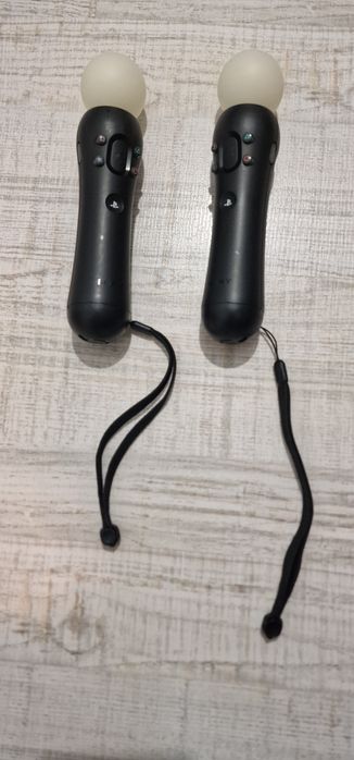 PS 4 PRO 1T+ 2 controller+ Kit complet VR+ 11 jocuri+ motion+pusca etc