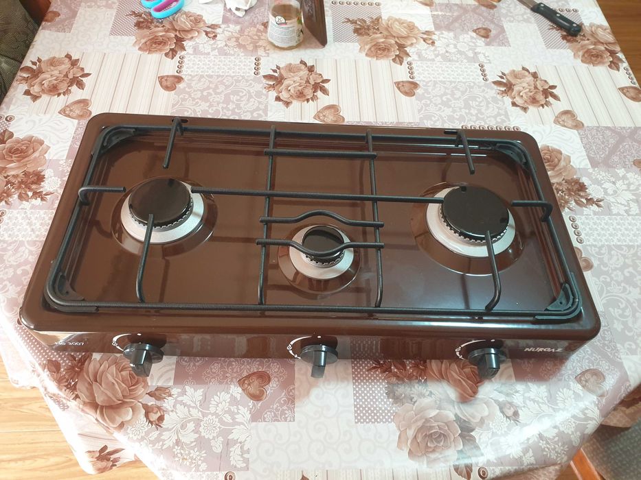 Aragaz 3 ochiuri gaz-nou in cutie