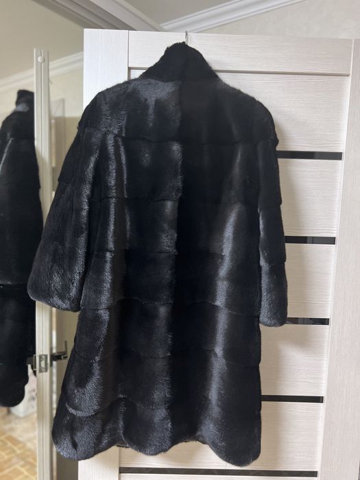 Продам шубу норковую