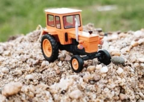 Tractoare UTB machete scara HO trenulet electric