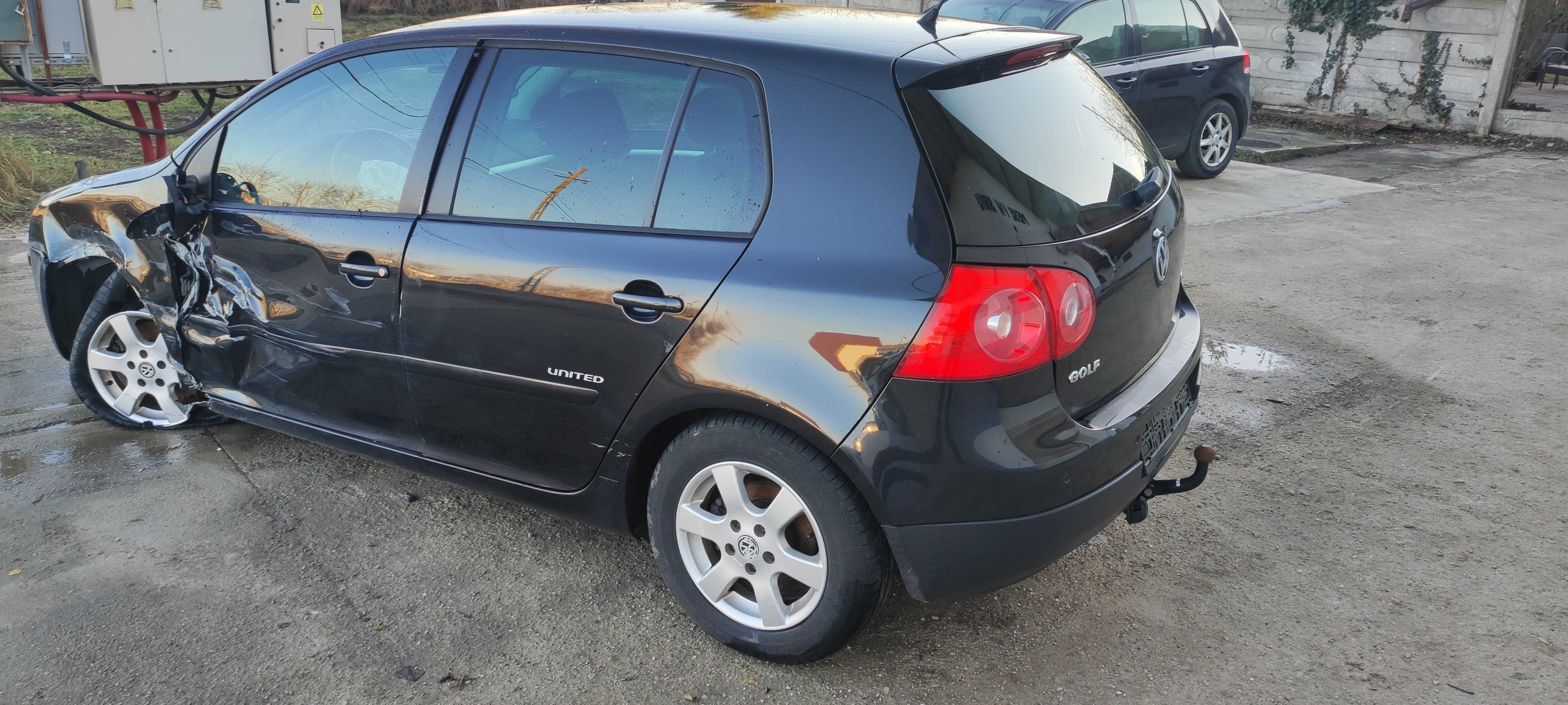 Dezmembrez volkswagen vw golf 5 hatchback 1.4 TSI 140 cp BMY