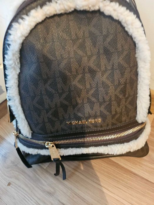 Дамски чанти prada