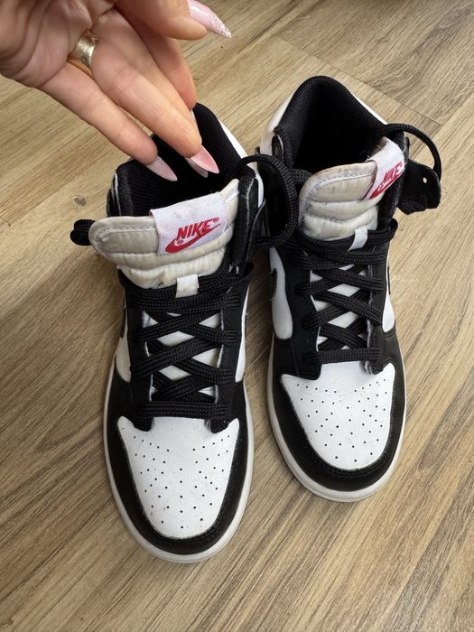 Оригинални високи кецове Nike Dunk High! 33 н