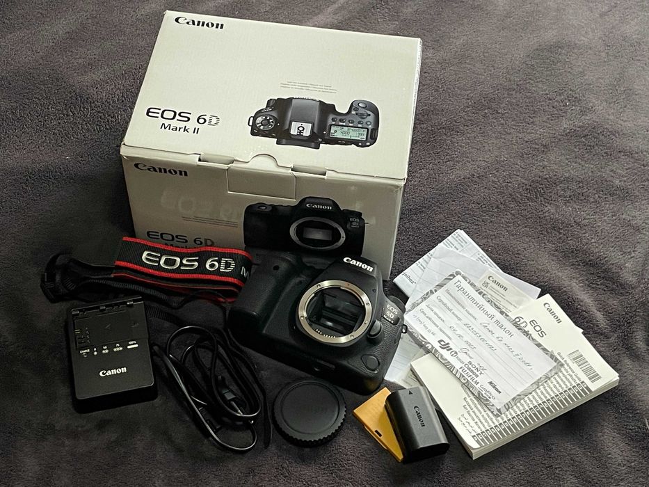 Фотоаппарат Canon EOS 6D Mark II Body