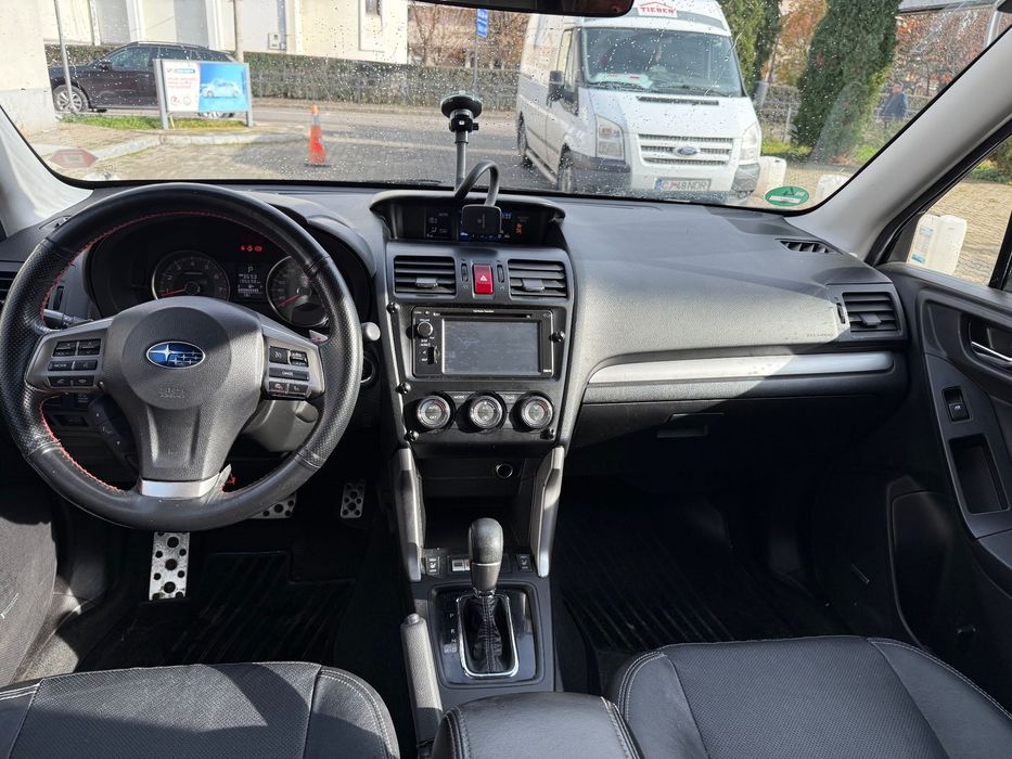 Subaru Forester Subaru Forester 2.0 XT Editie Platinum