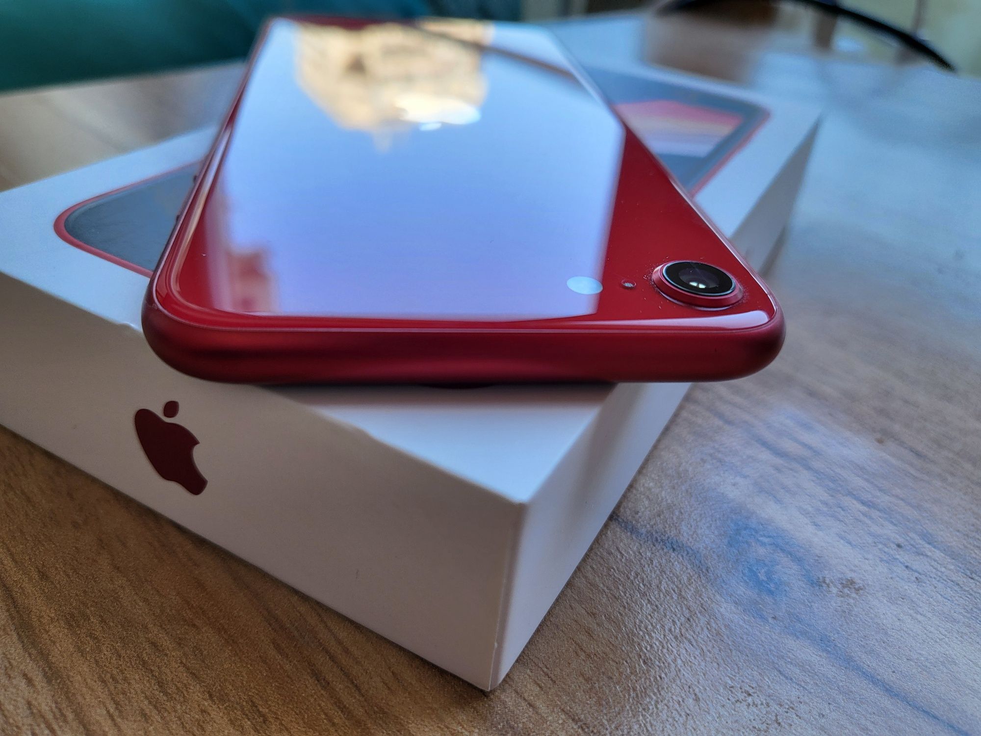 iPhone SE 2020, 128GB, Red