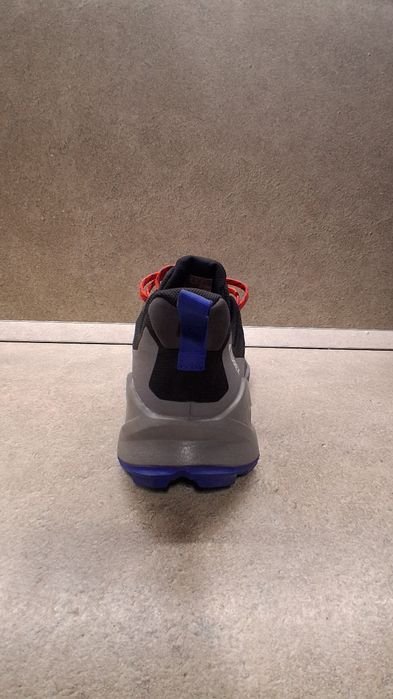 Зимни маратонки Adidas Goretex 44 номер