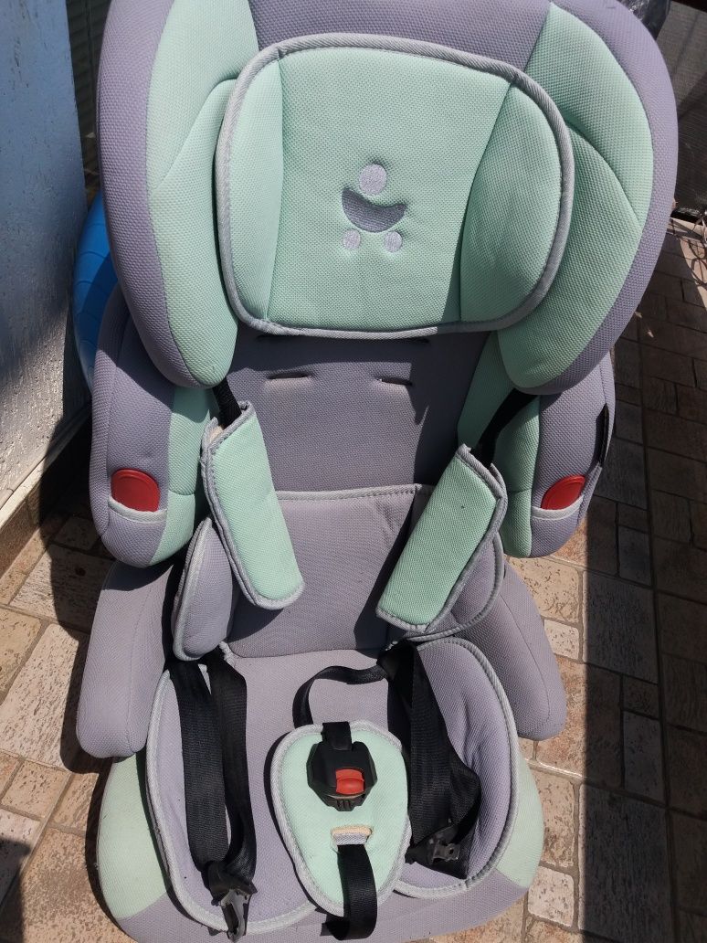 Детско столче за кола "Бертони" от   9 до 35 кг.