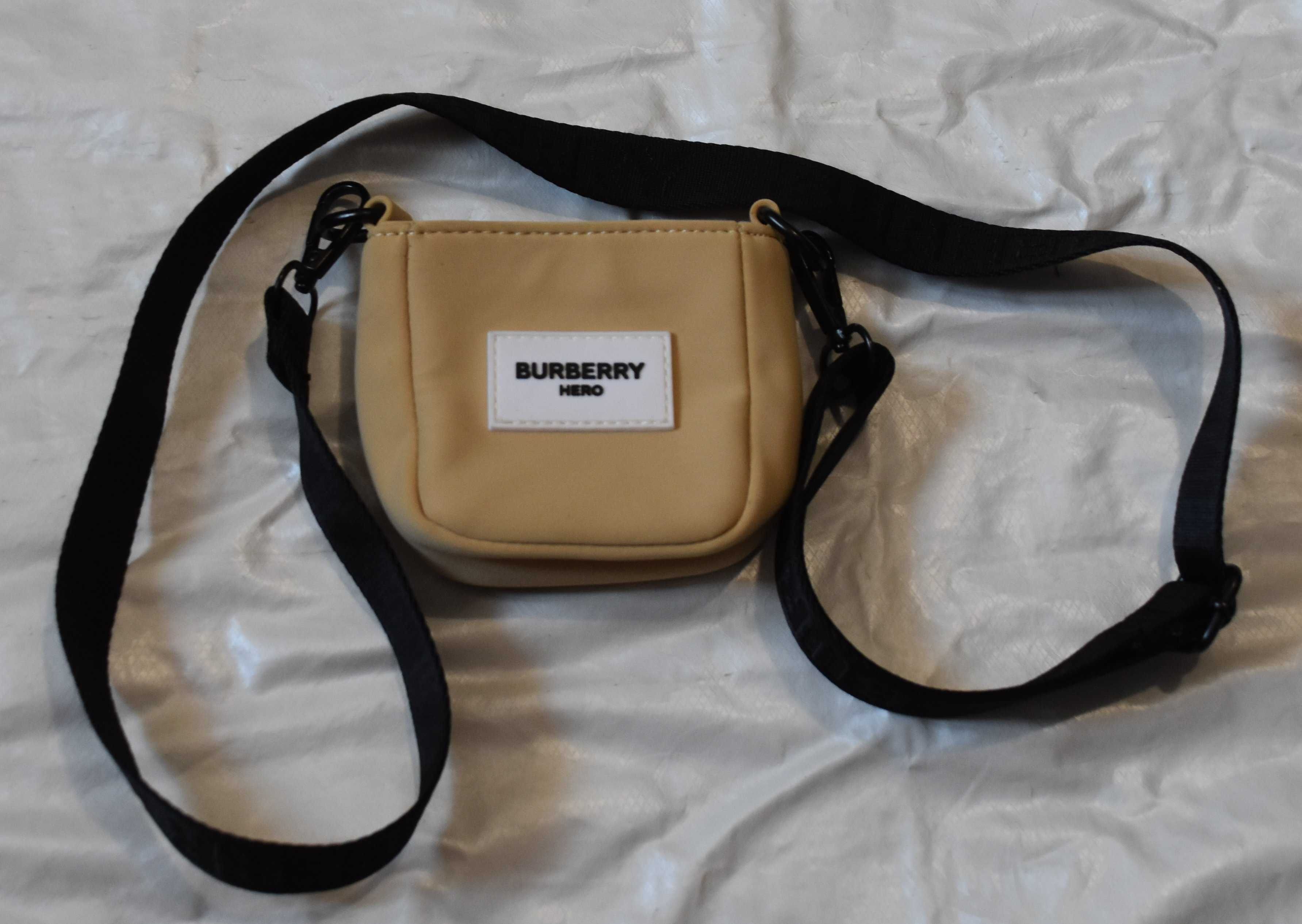 Burberry Hero geanta mica