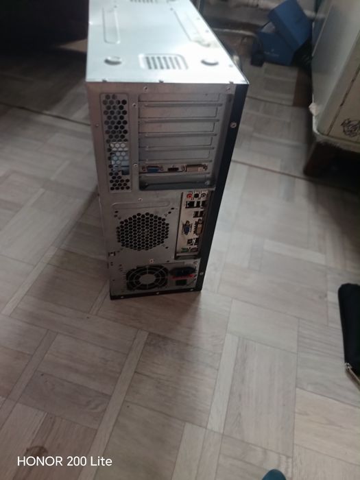 Продаётся компьютер на запчасти