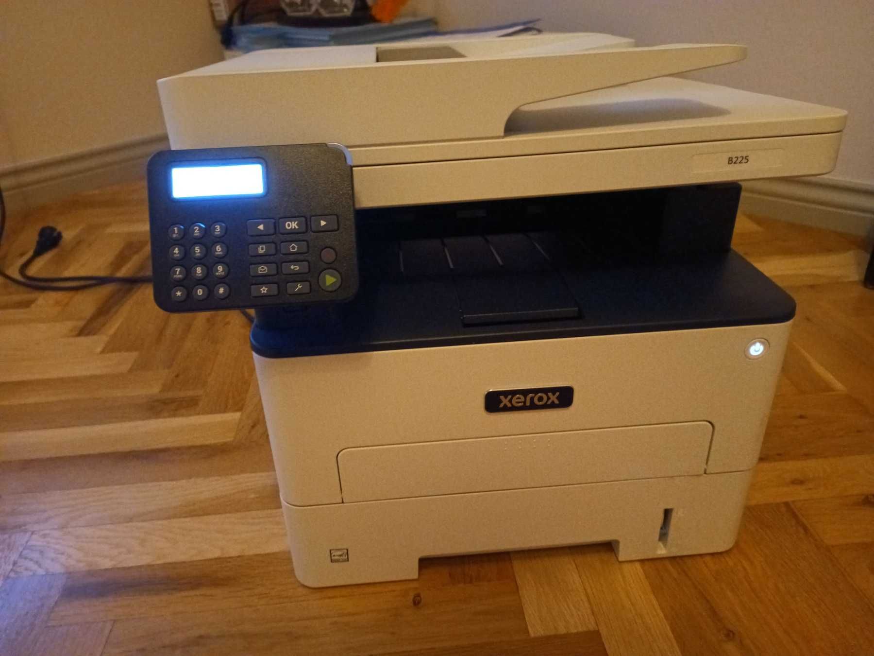 Мултифункционален принтер Xerox B225 с двустранен печат+нов тонер 6000