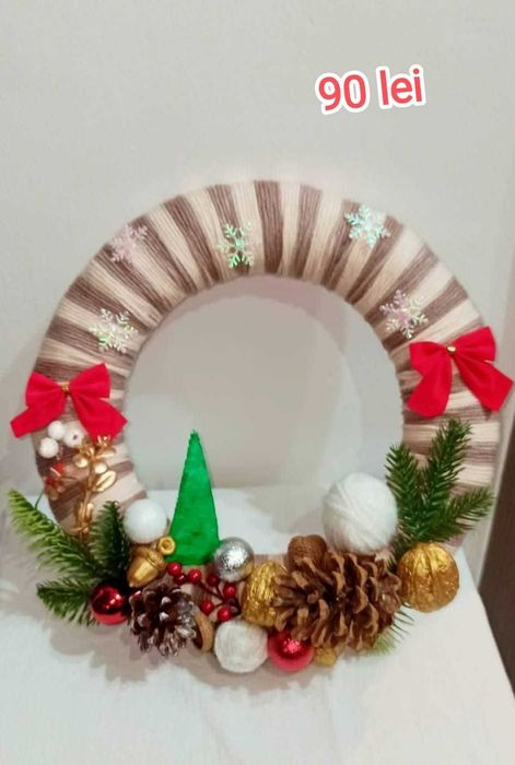 Vând coronițe de Crăciun
