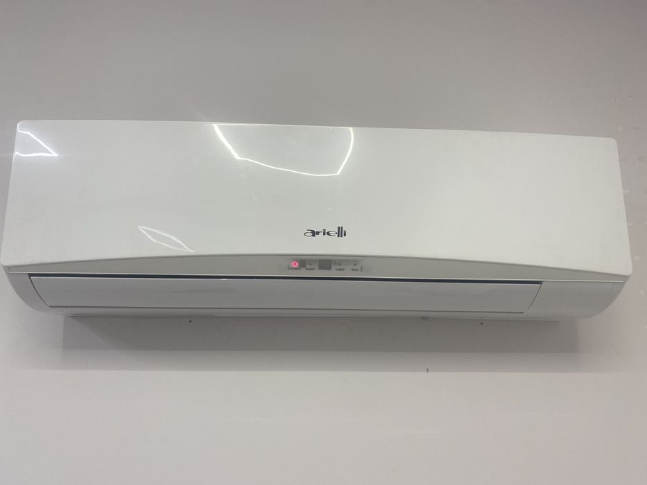 Климатик 12 BTU Продава