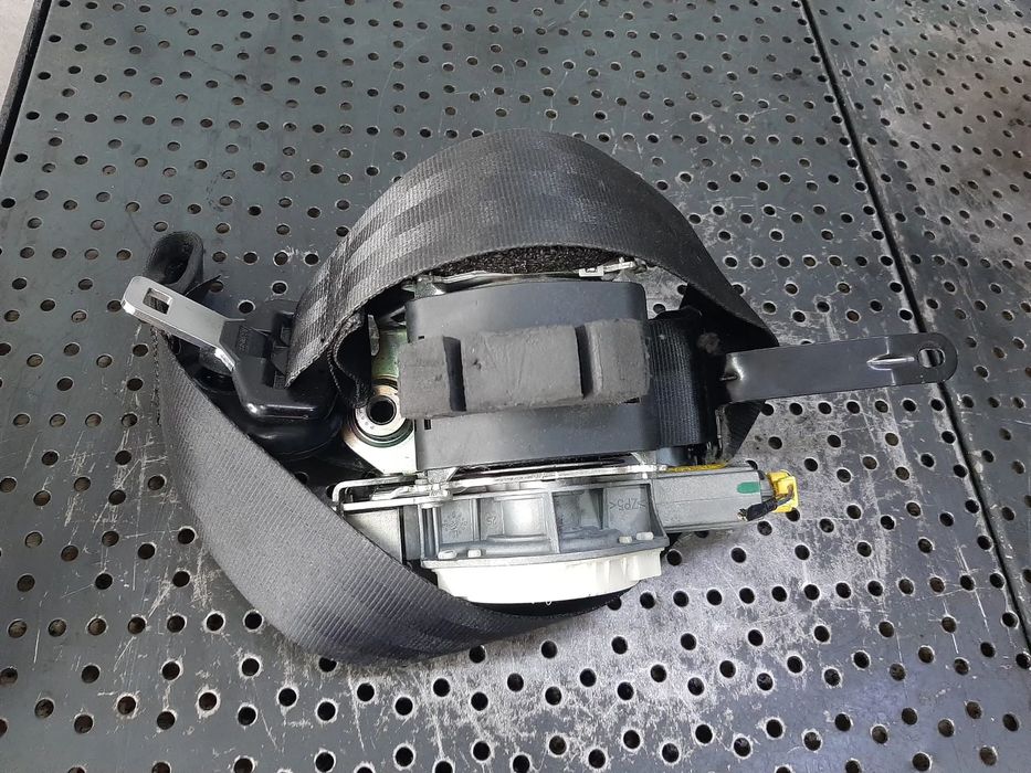 centura siguranta stanga fata ford fiesta 6 34053703c1  model 2 usi