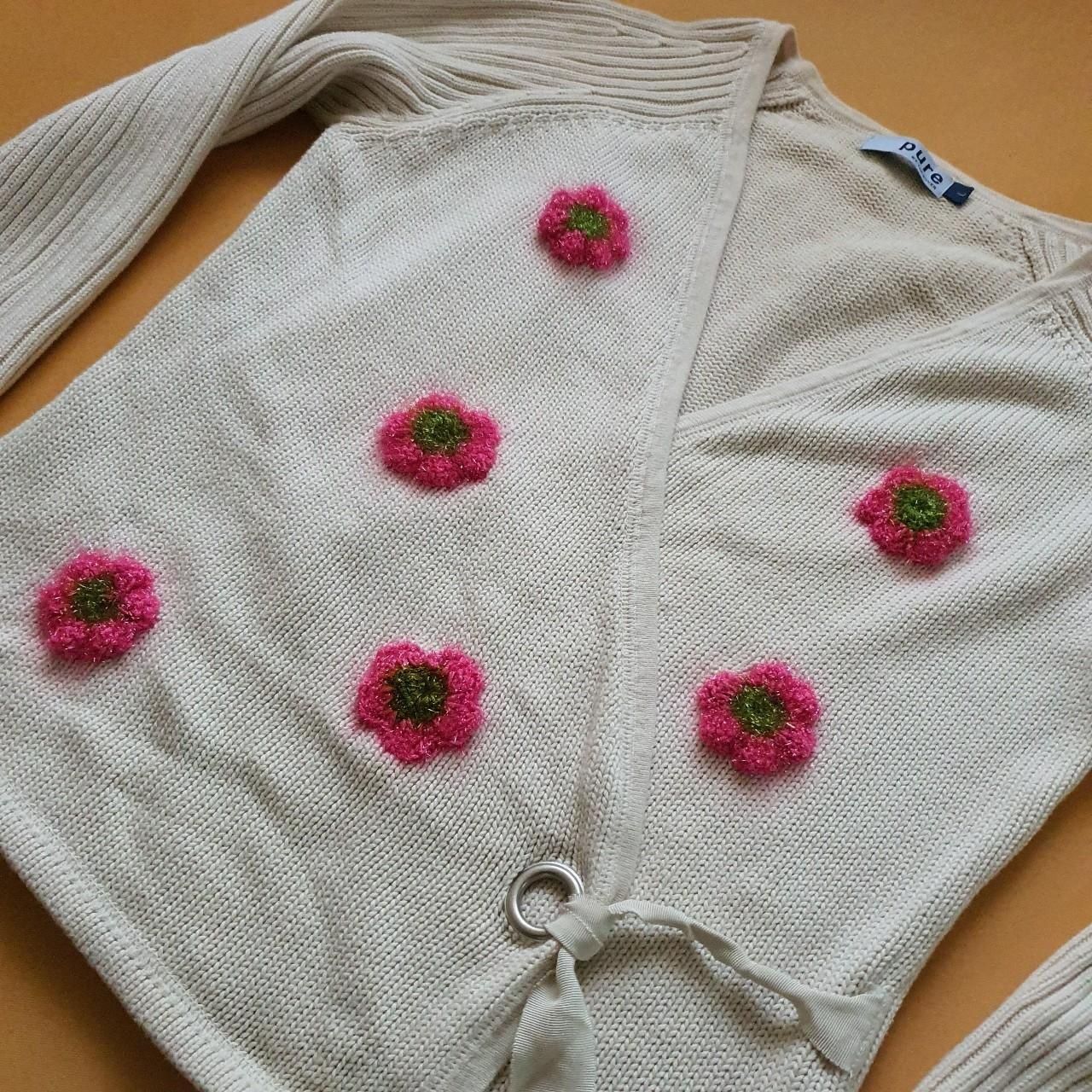 Cardigan / pulover nude cu flori aplicate