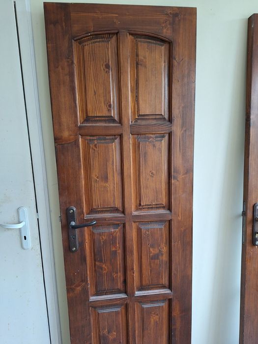 Дървени интериорни врати с каси