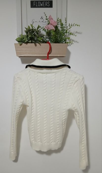 Compleu 2 piese costum tricot nou marimea S Alb. Trendyol.