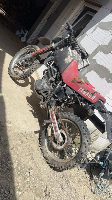 Cross Yamaha XT 600