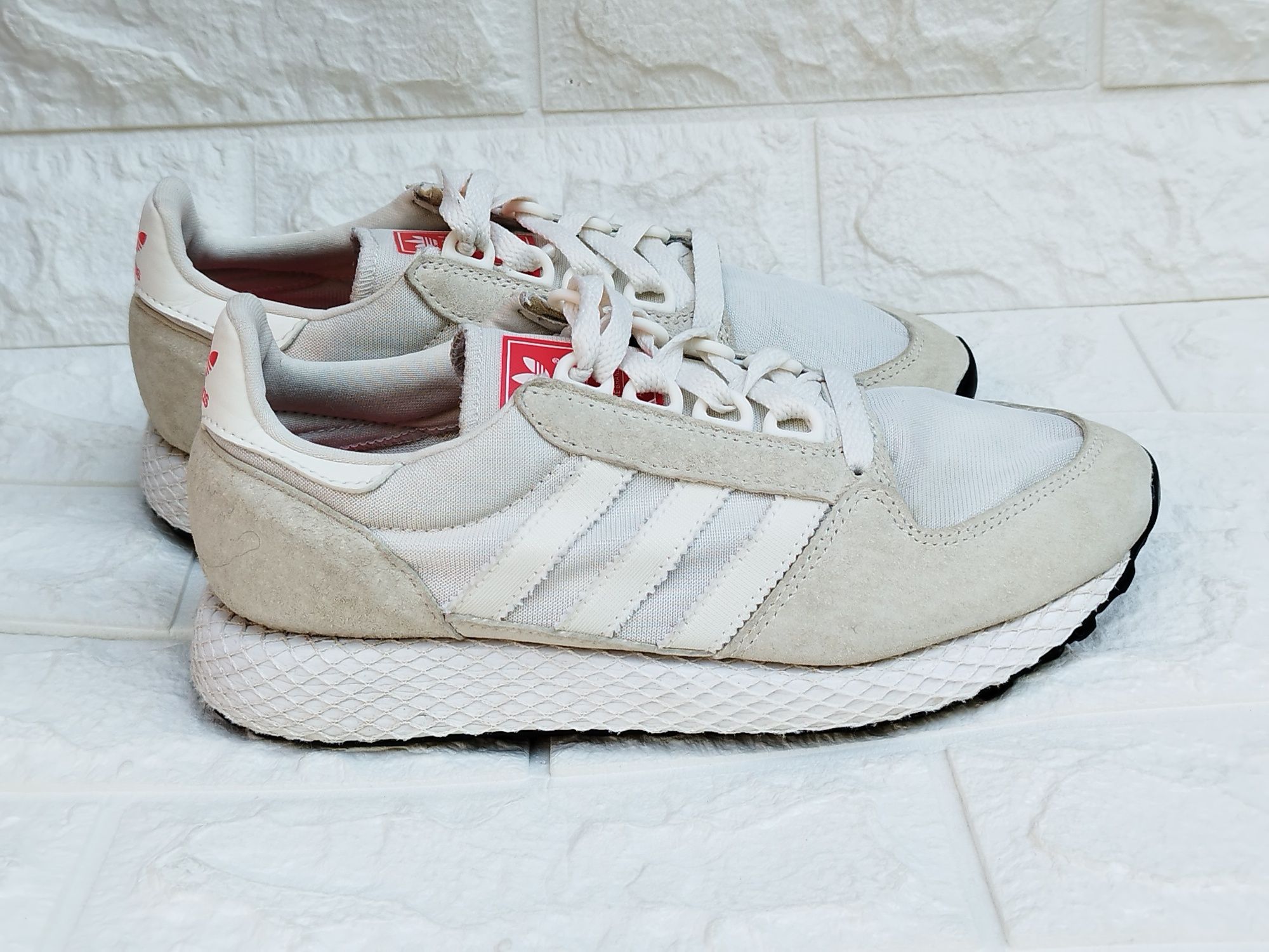 ADIDAS Forest Grove W Coud,37,5 номер, Nike, Salomon 
37,5 номер