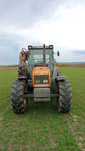 Vand tractor Renault Ergos cu tocator Rousseau