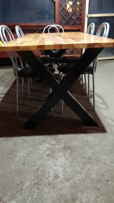 Masă pentru foișor/terasă – lucrată manual, picioare metalice