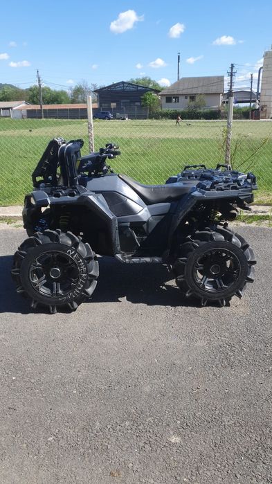 Vând sau schimb Polaris xp1000 2021