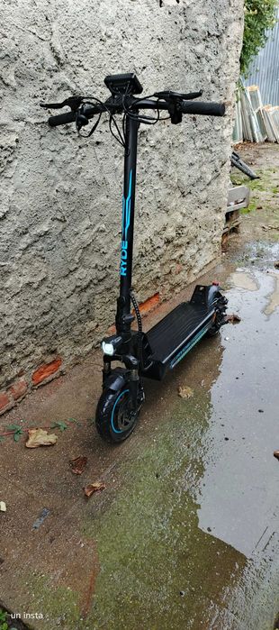 Trotinata electrica Ryde 500