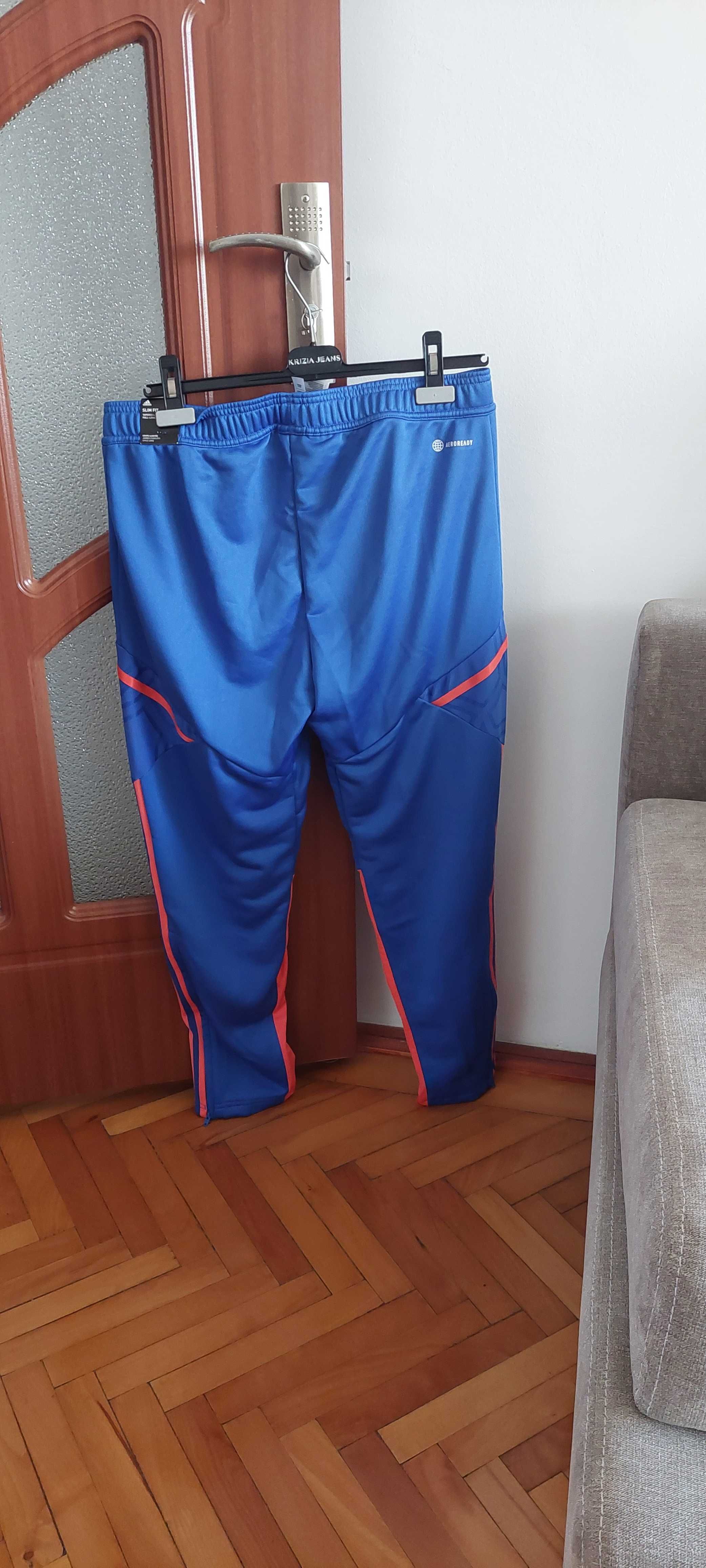 Pantalon trening barbati marca Adidas