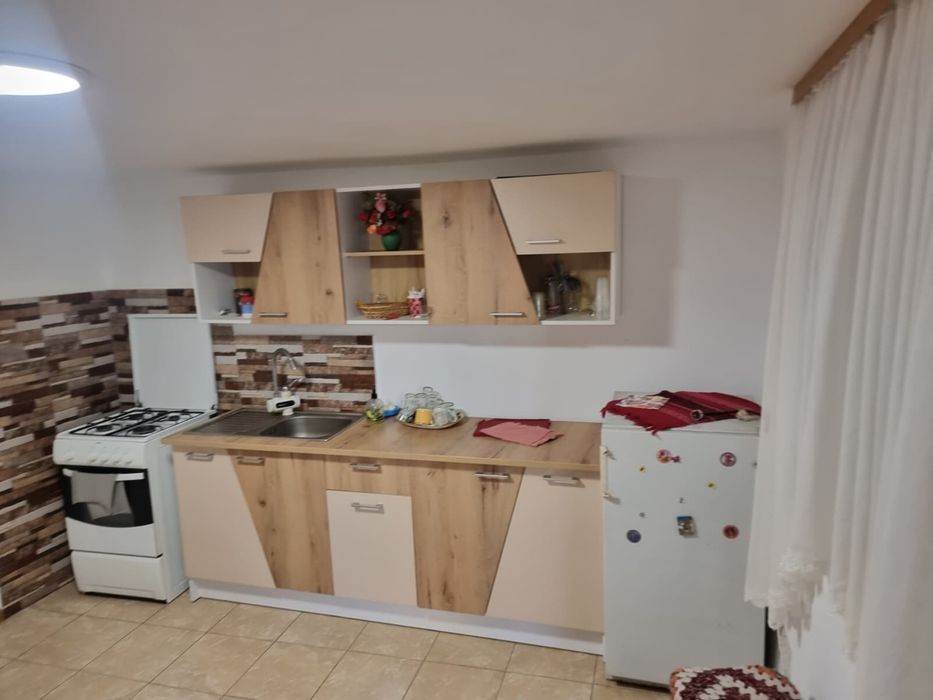 Casa + teren 6000mp, livada, vie - Sat Dumbraveni